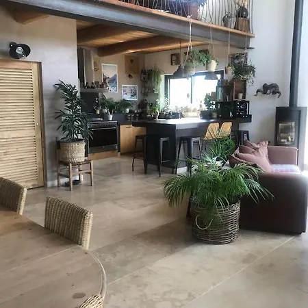 Avec Piscine, Au Calme Et En Pleine Nature! *